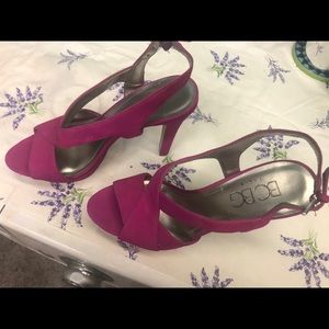 Woman’s size 9 heels